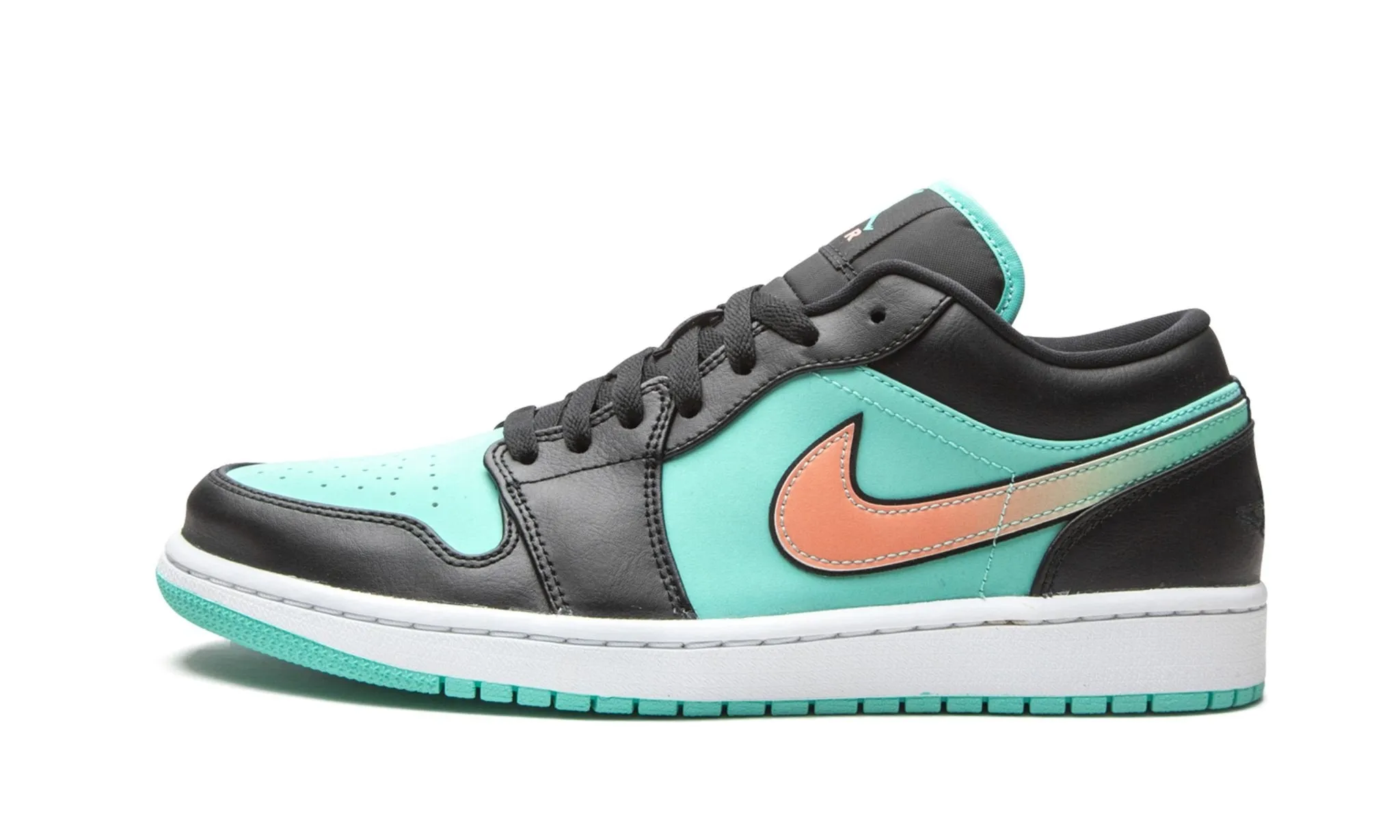 Air Jordan 1 Low SE Tropical Twist Snow Grip Comfort Outsole