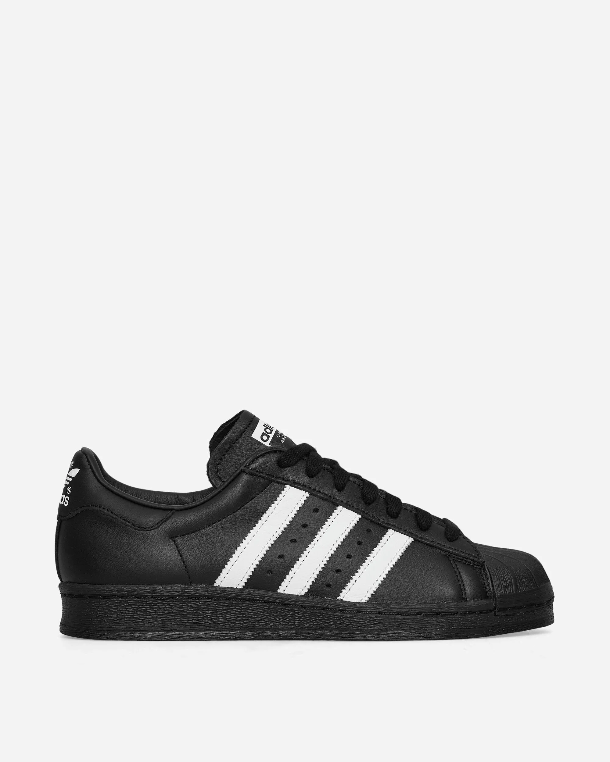Superstar 82 Sneakers Core Black / Cloud White Hero Walk Rain Safe