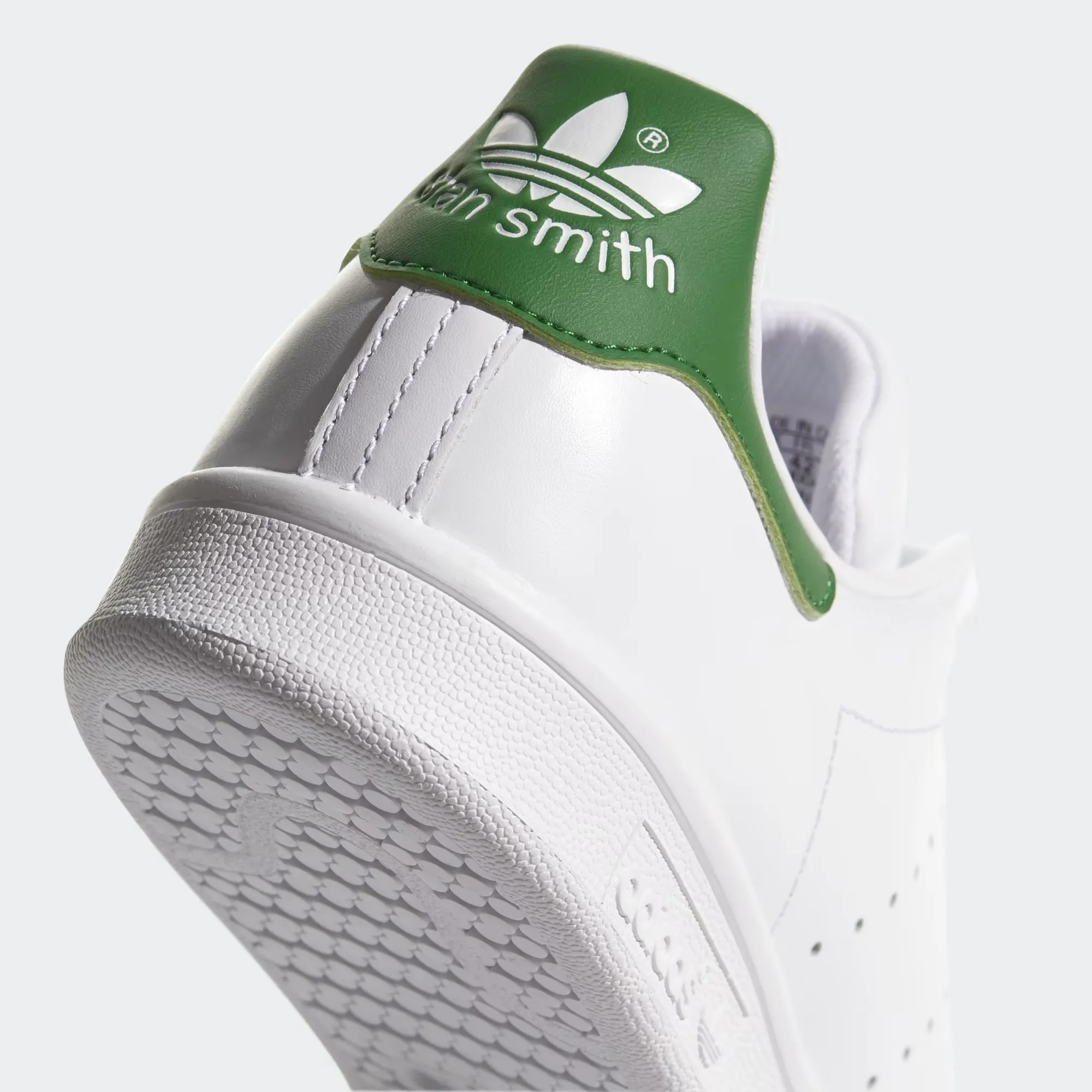 Galaxy Hike ADIDAS ORIGINALS | STAN SMITH { CLOUD WHITE/CORE WHITE/GREEN