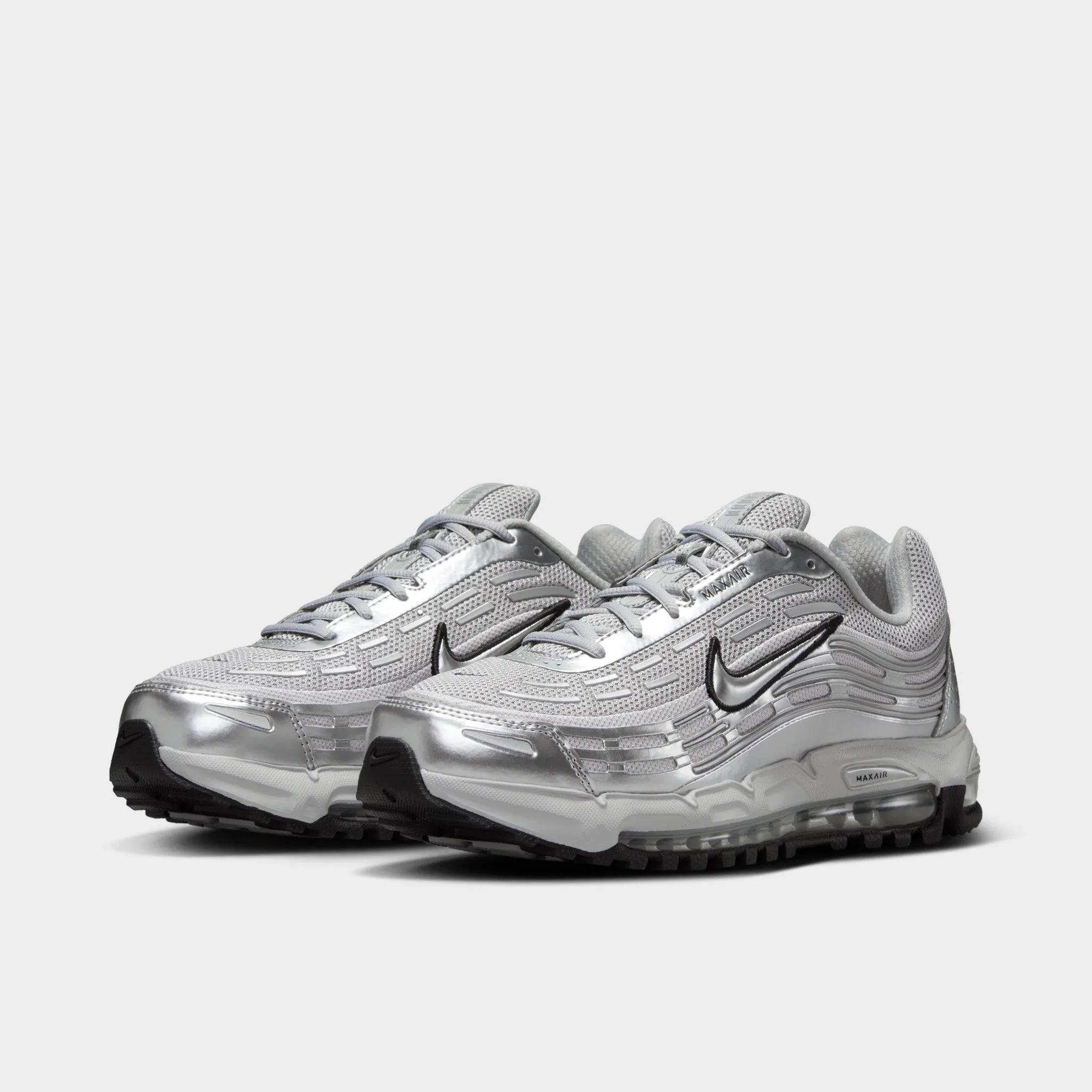 City Adventure Casual Outfit Nike Air Max TL 2.5 Silver / Metallic Silver