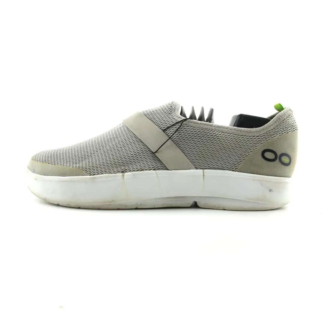 Silver Shine OOFOS OOMG LOW