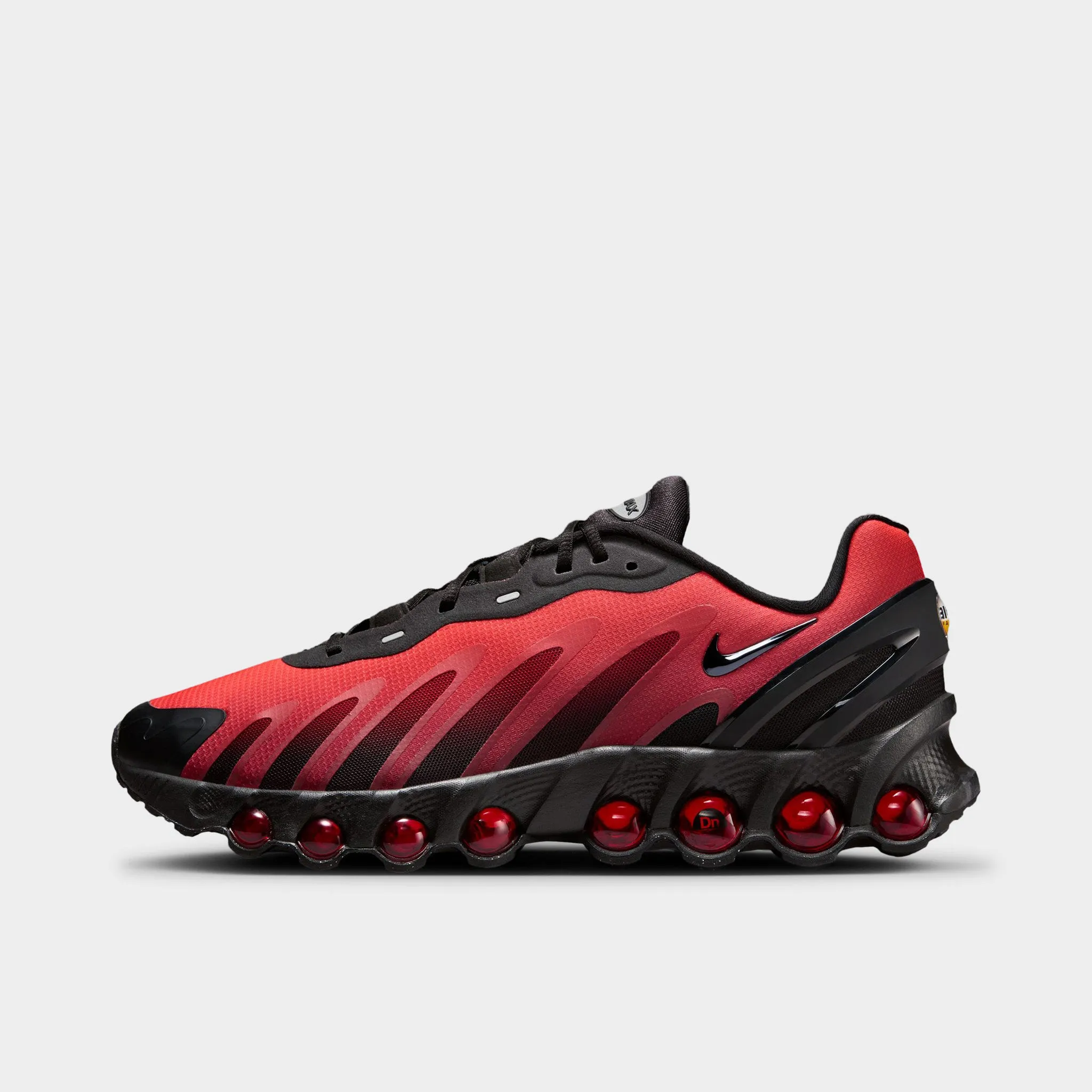 Slow Step Nike Air Max DN8 Black / Black - University Red