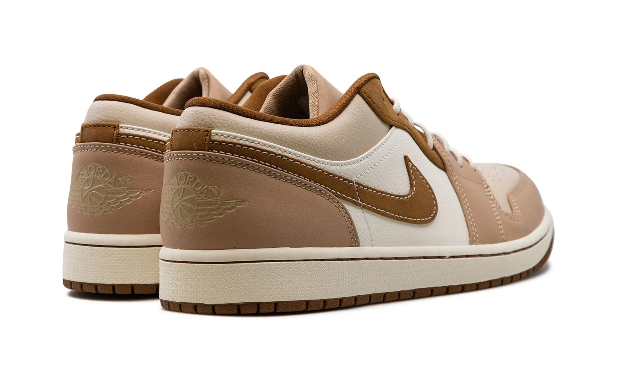 spring fresh Wardrobe Base Air Jordan 1 Low SE 'Hemp Oatmeal'
