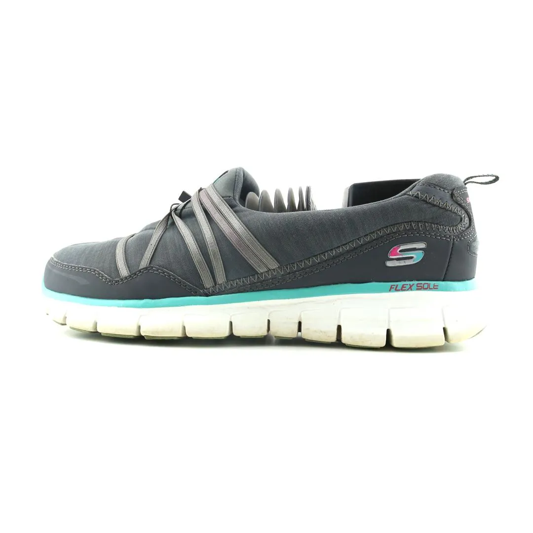 SKECHERS SYNERGY - SCENE STEALER Climb Strong