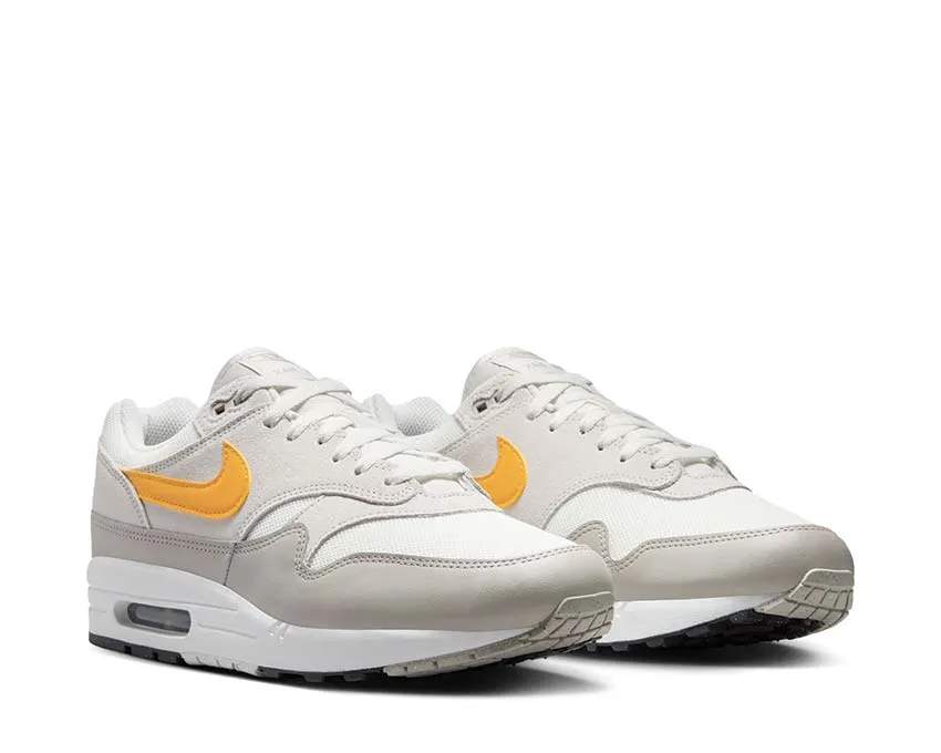 Office Style Gel cushion Nike Air Max 1 Essential "University Gold"