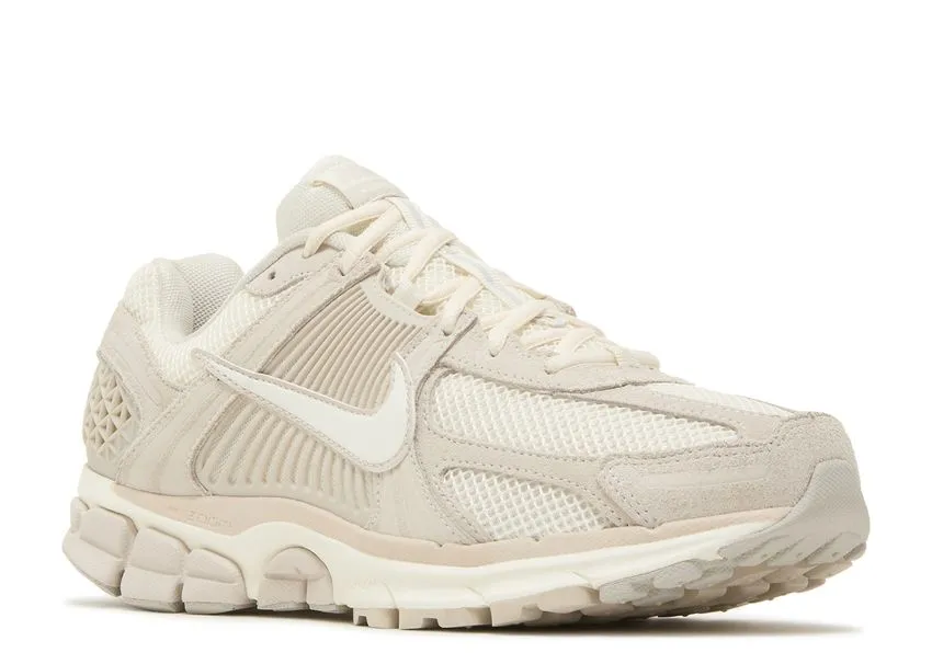 Nike Zoom Vomero 5 Light Orewood Brown appliqued running option early - morning runner shoes