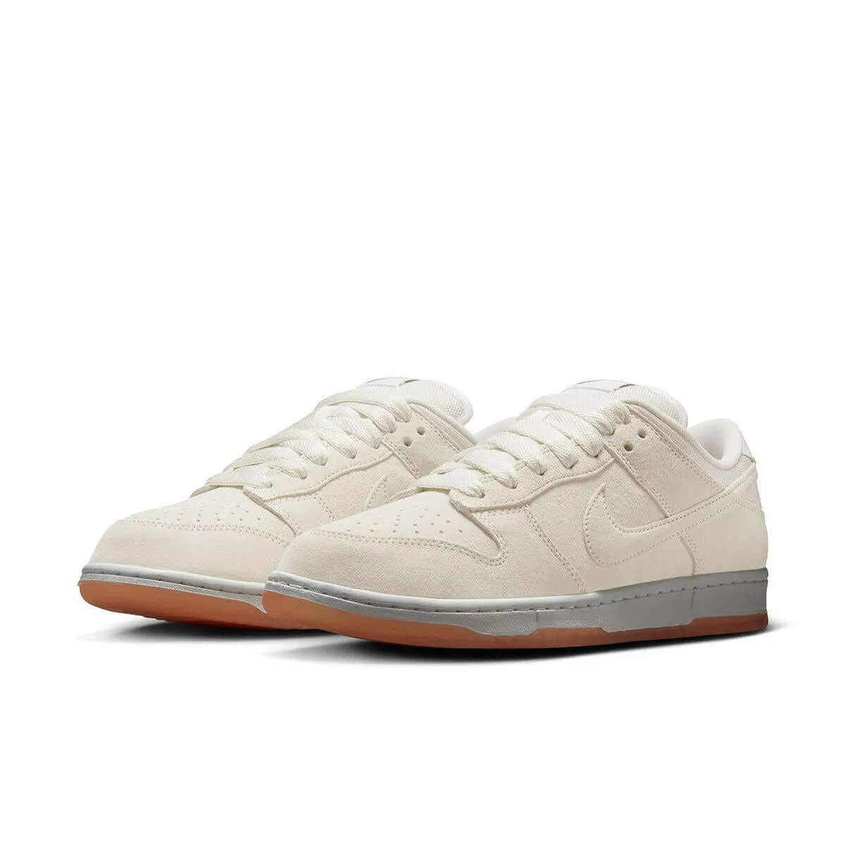 Nike SB - Dunk Low Pro B Shoes Pale Ivory/Summit White Fashion-Forward Look Modern Wear