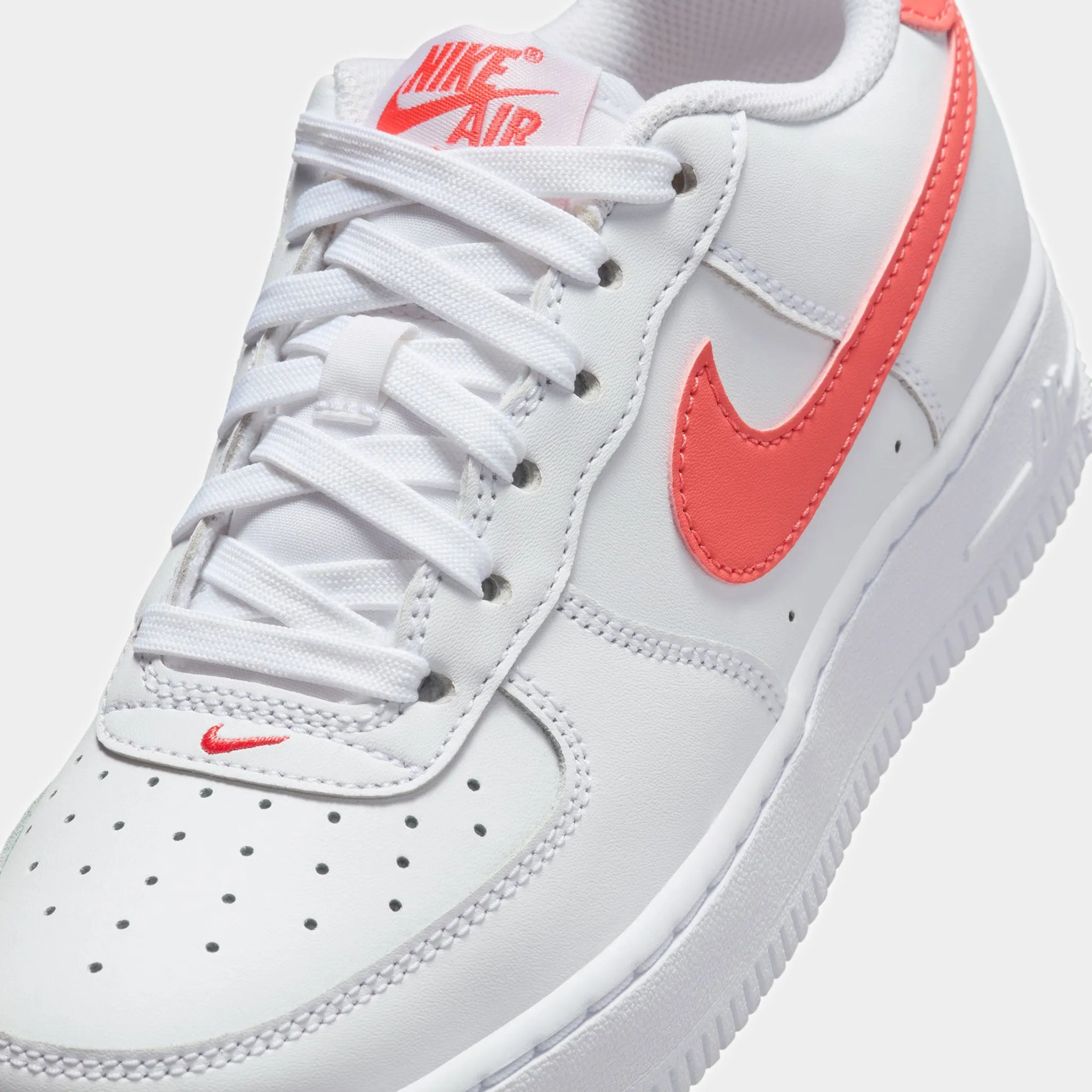 Parkour Hike Weekend Escape Nike Air Force 1 GS White / Magic Ember