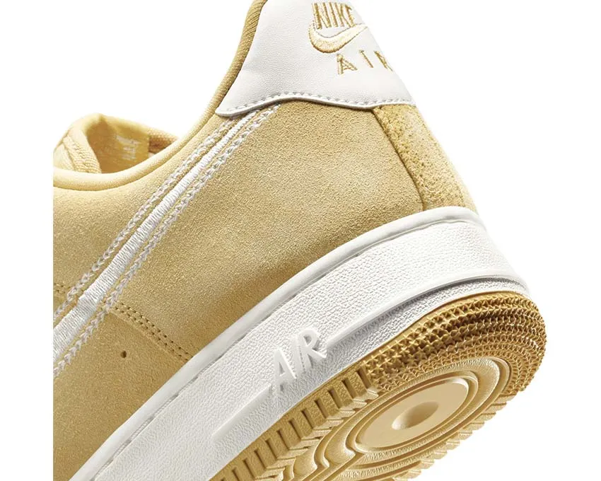 Shopping Look Nike Air Force 1 '07 LV8 "Buff Gold"