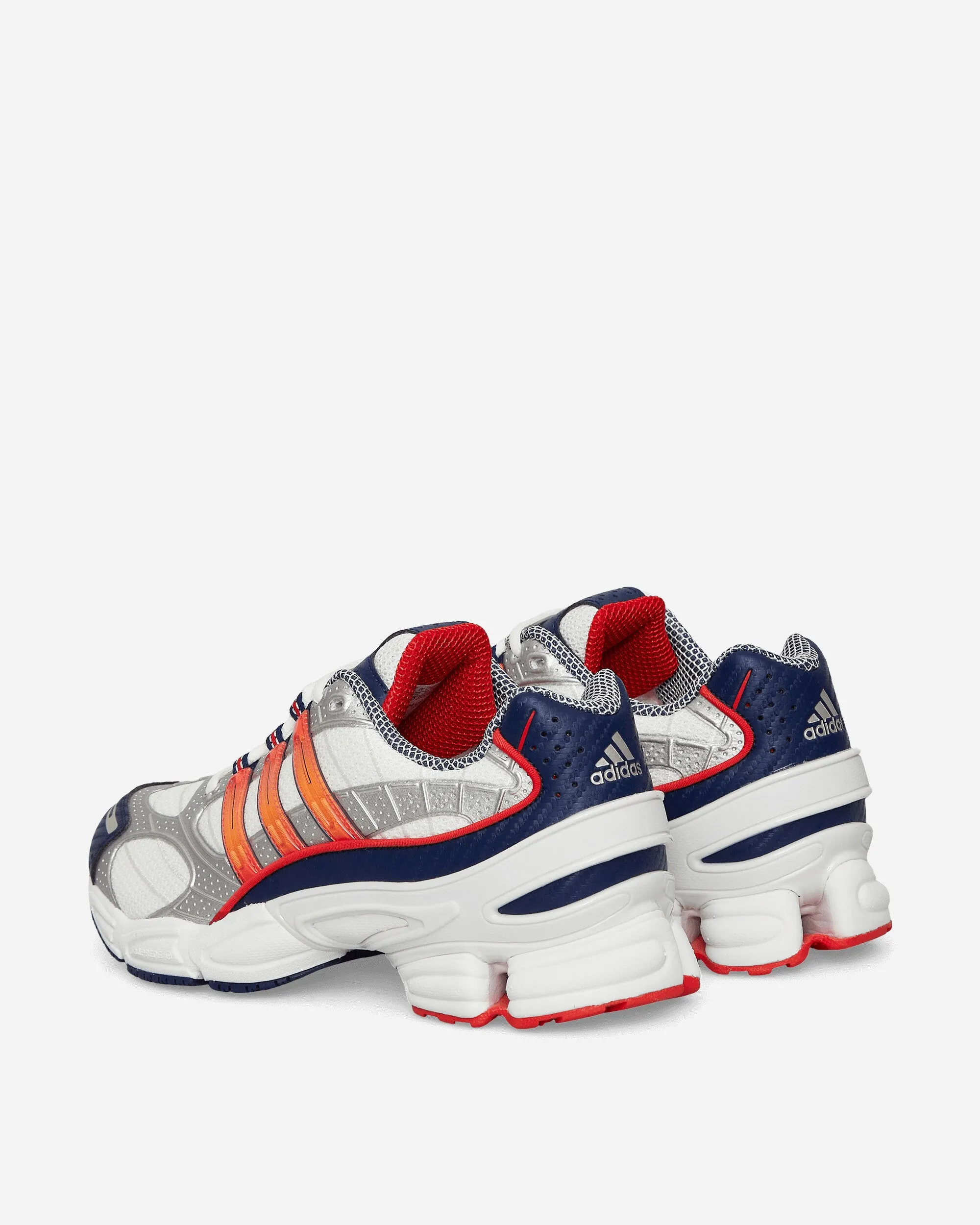 Slim Form Ozweego Pro Sneakers Core White / Crew Orange / Solar Red