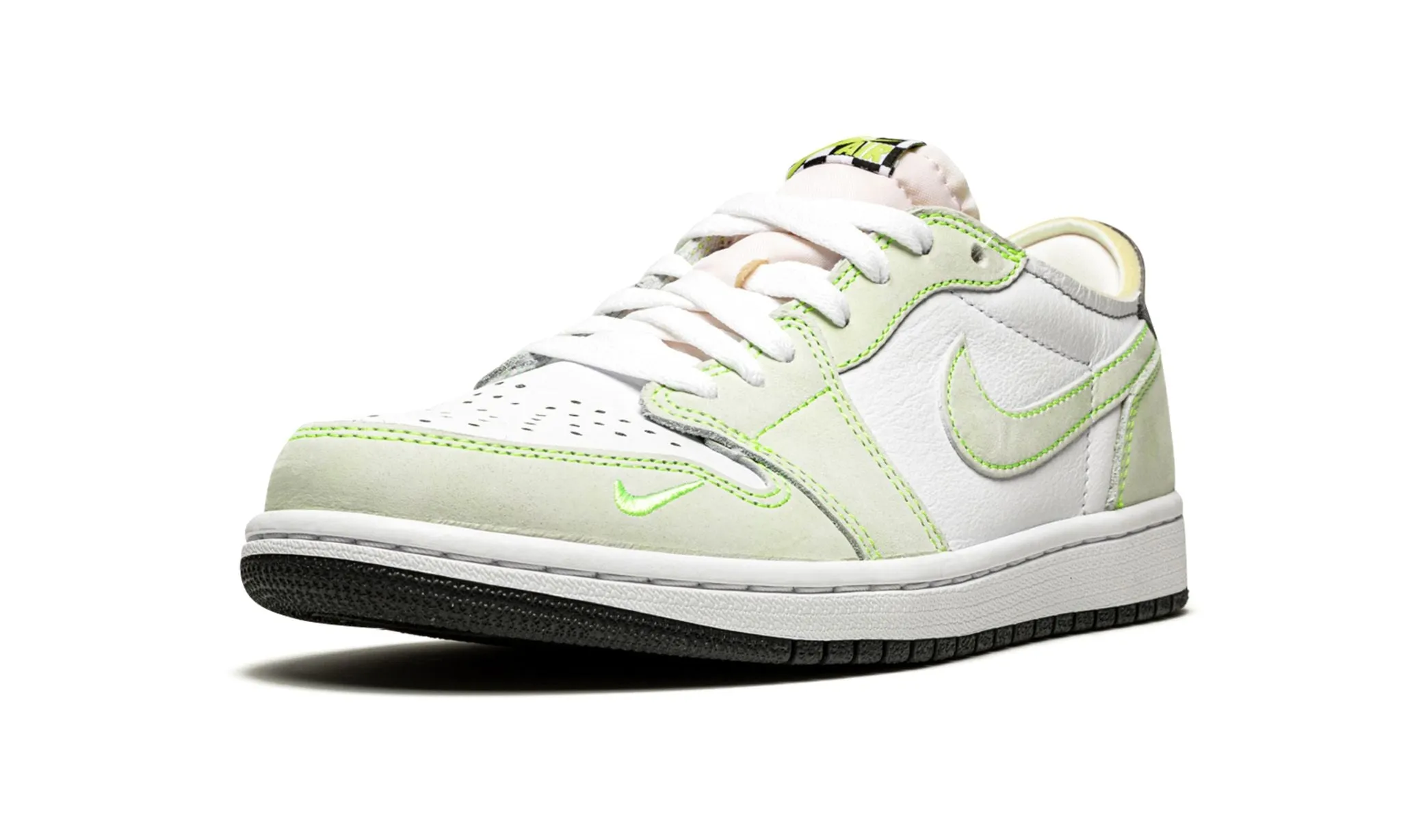 Ventilation holes Flexibility Feature Air Jordan 1 Low OG Ghost Green