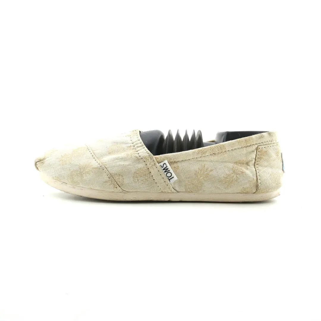 TOMS CLASSIC Ventilated Style Goal