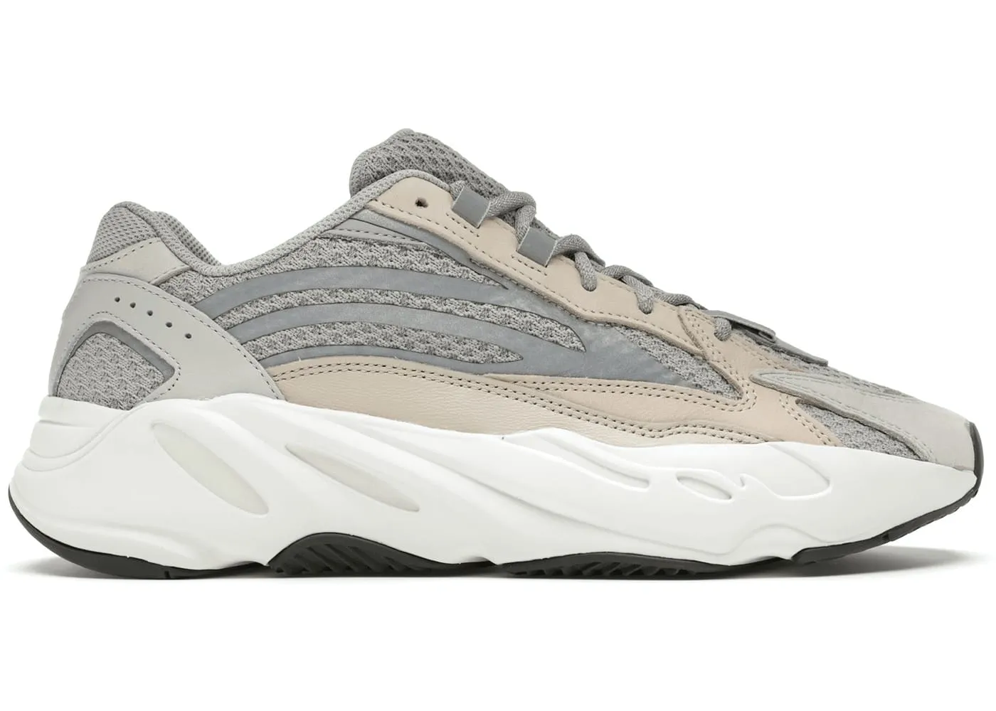 School Jog Chill Day adidas Yeezy Boost 700 V2 Cream