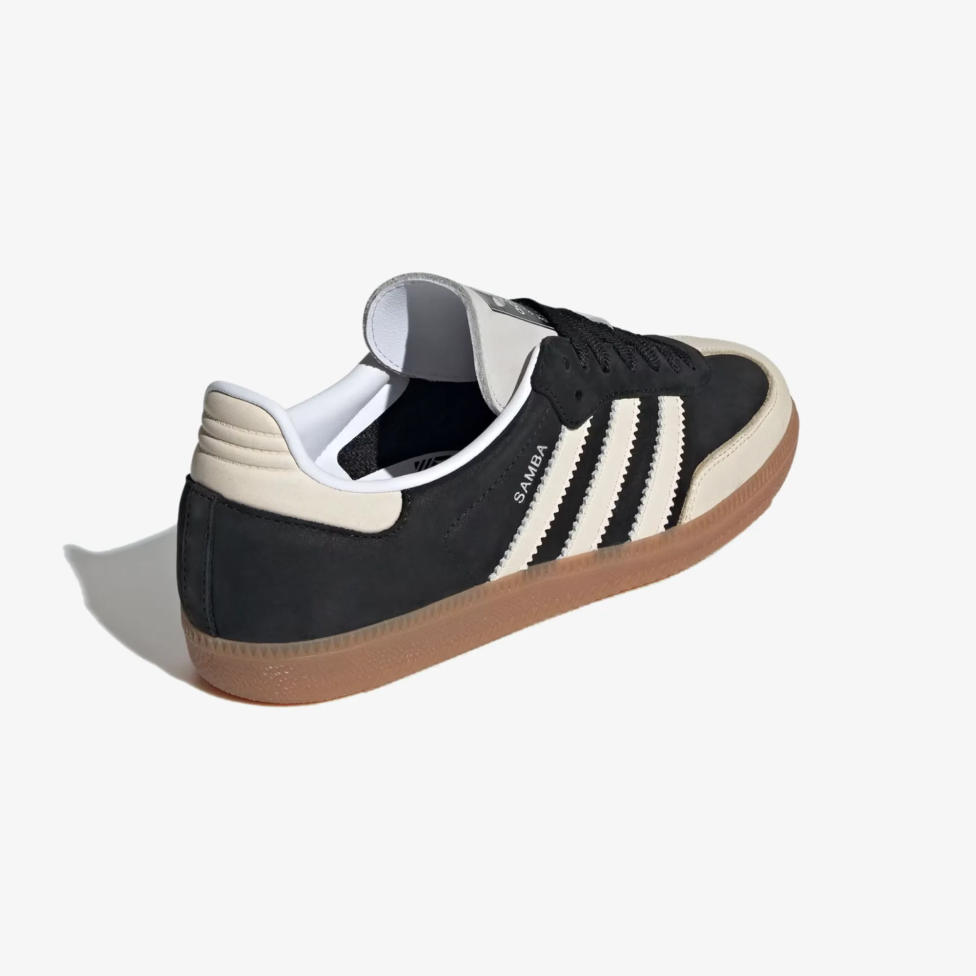 Street Movement Adidas Originals | SAMBA OG  { CORE BLACK/WONDER WHITE/SILVER METALLIC