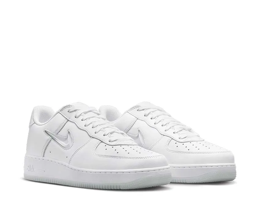 Support Feel Nike Air Force 1 Low Retro