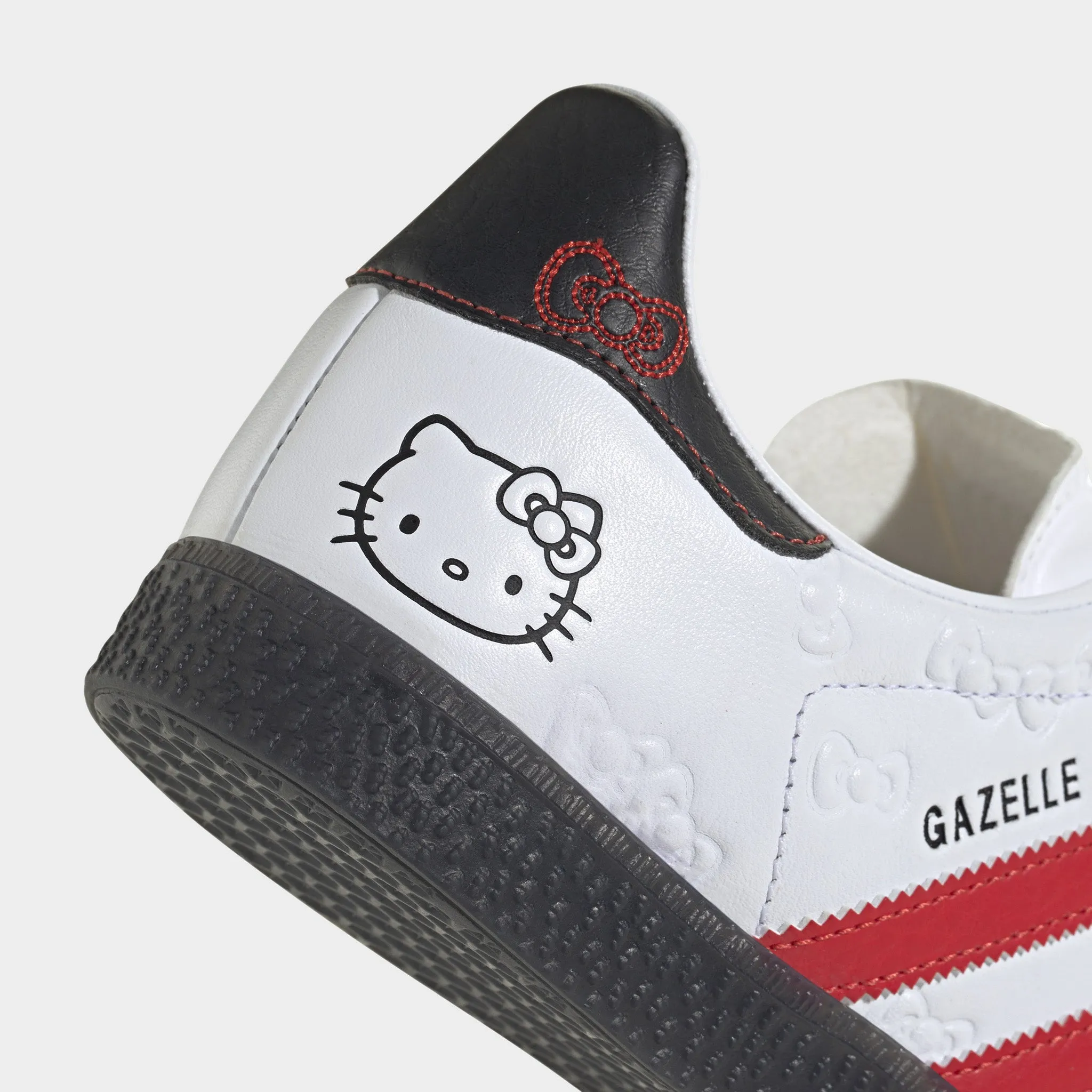 Strong Stitching Torsion control adidas x Hello Kitty Juniors' Gazelle White / Red