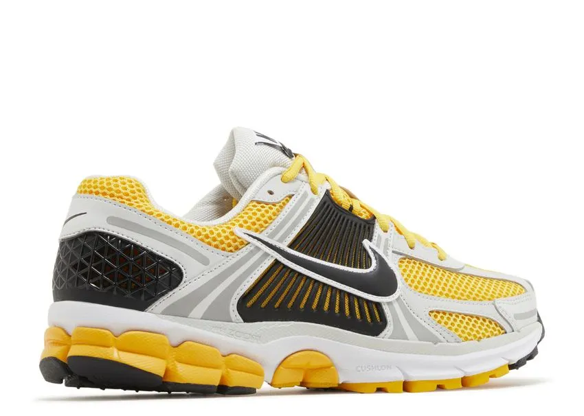 Athletic Performance running on track shoes Nike Zoom Vomero 5 Photon Dust Laser Orange