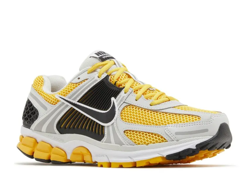 Nike Zoom Vomero 5 Photon Dust Laser Orange winter running shoe atmosphere