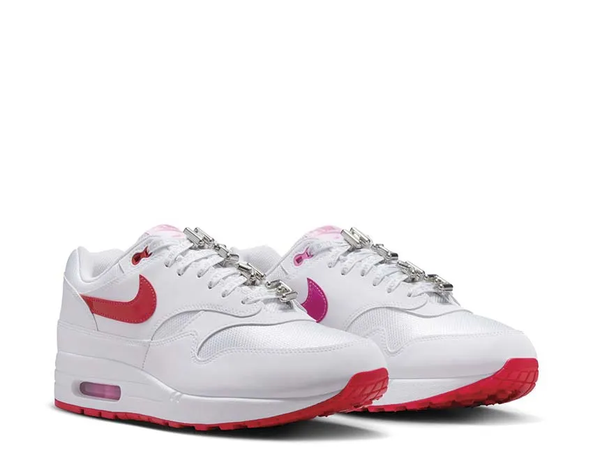 Multi Terrain Nike Air Max 1 Premium Valentine's Day "University Red"