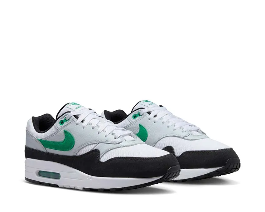 Nike Air Max 1 Elastic laces