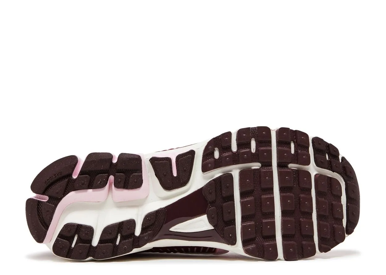 Nike Zoom Vomero 5 Pink Foam Team Red triple - density sole shoes