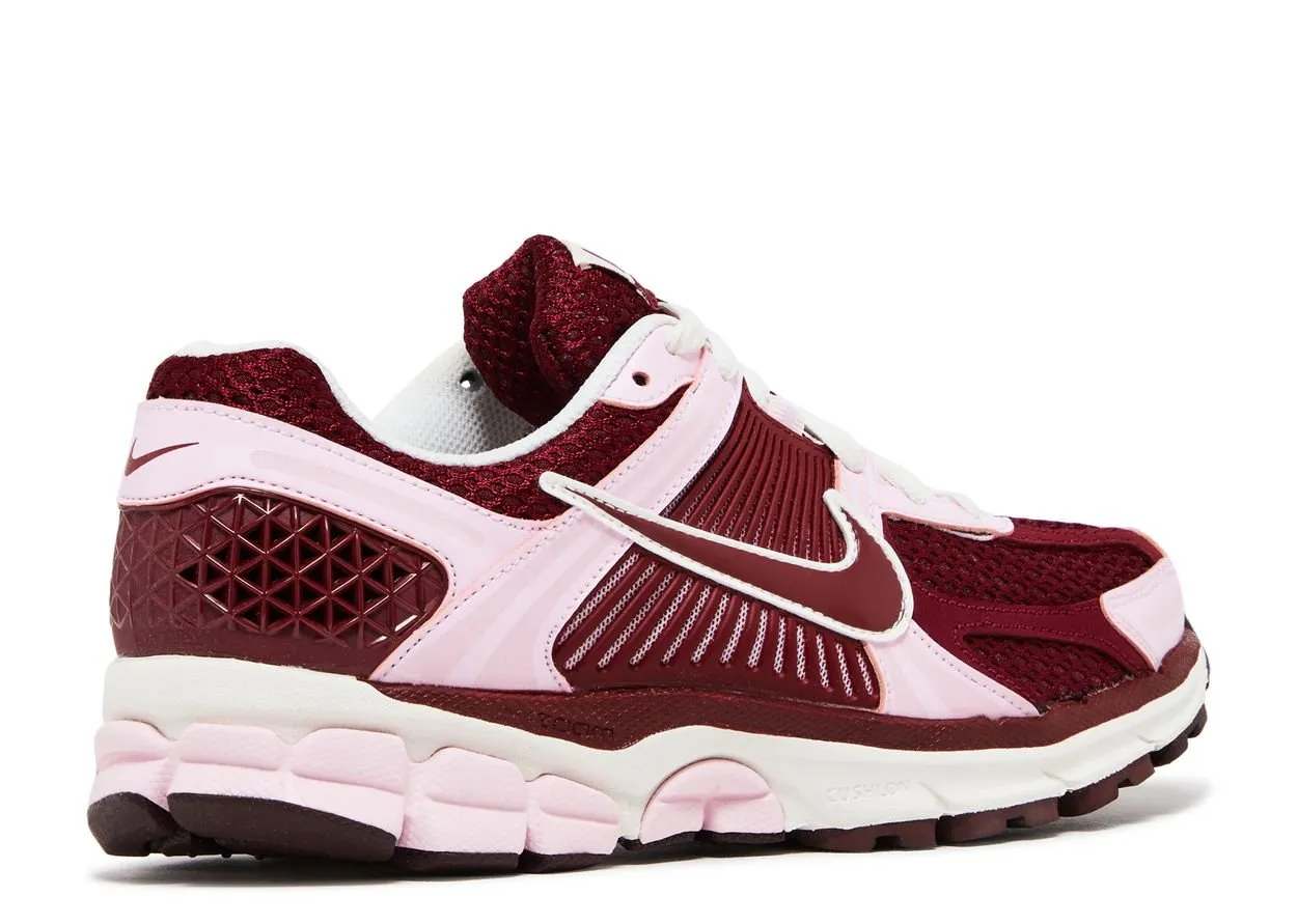 Nike Zoom Vomero 5 Pink Foam Team Red LaceAdjustment spring running shoe ambience