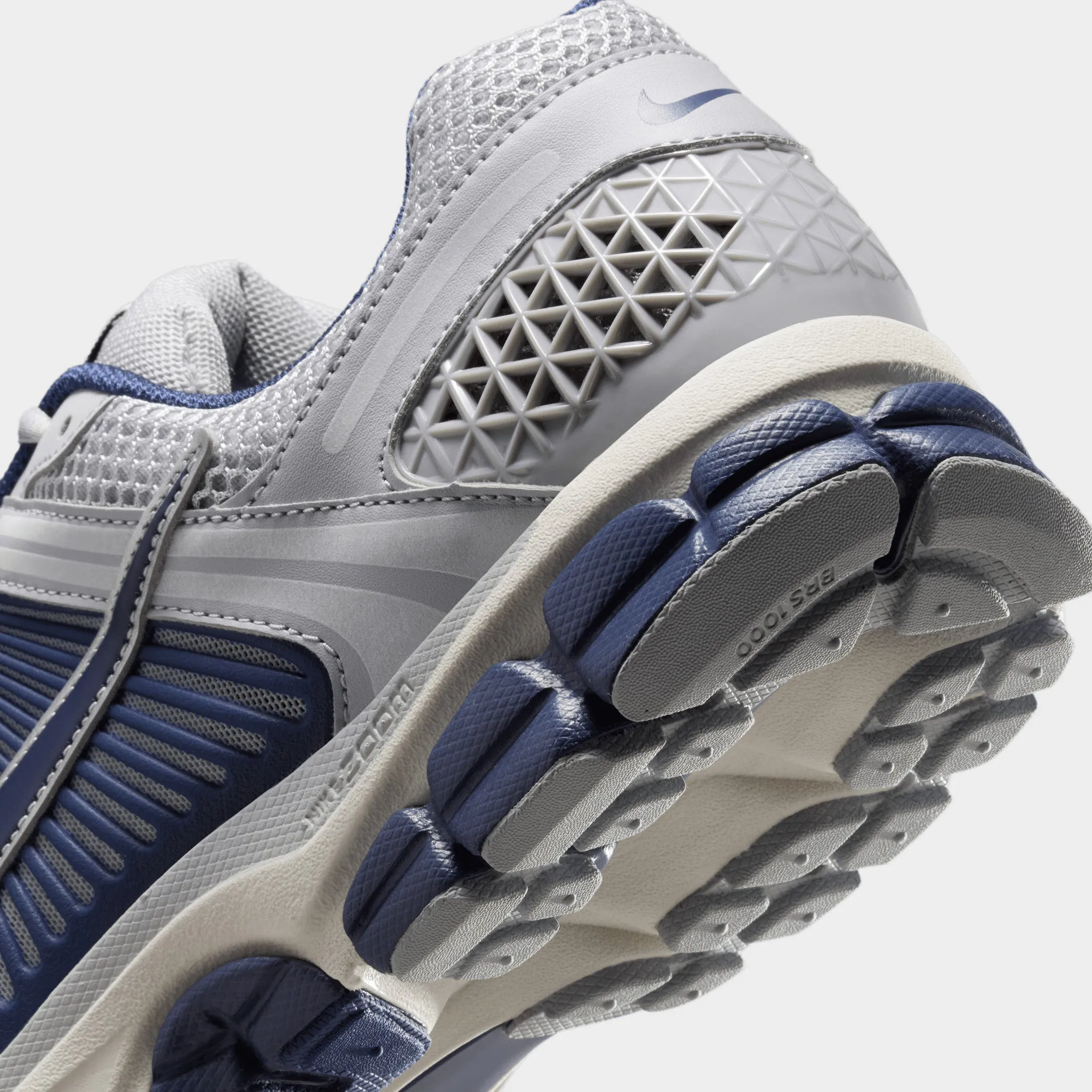 Nike Zoom Vomero 5 Vast Grey / Blue Void - Wolf Grey Comfortable Base durable running shoes