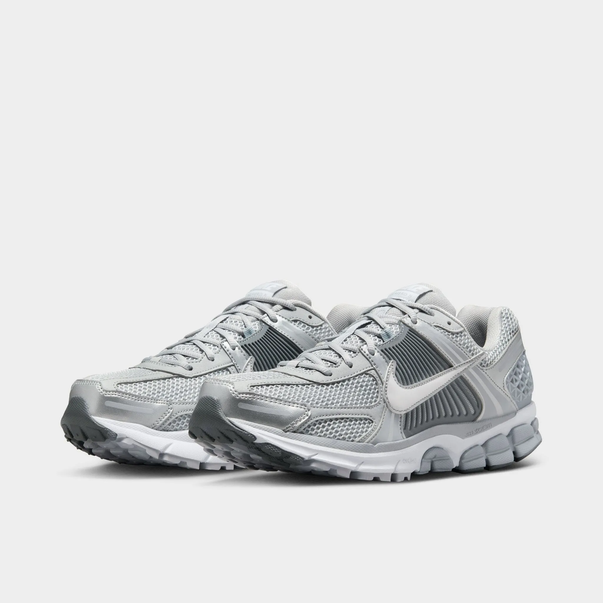 running in a dance studio shoes Nike Zoom Vomero 5 Wolf Grey / White - Metallic Silver