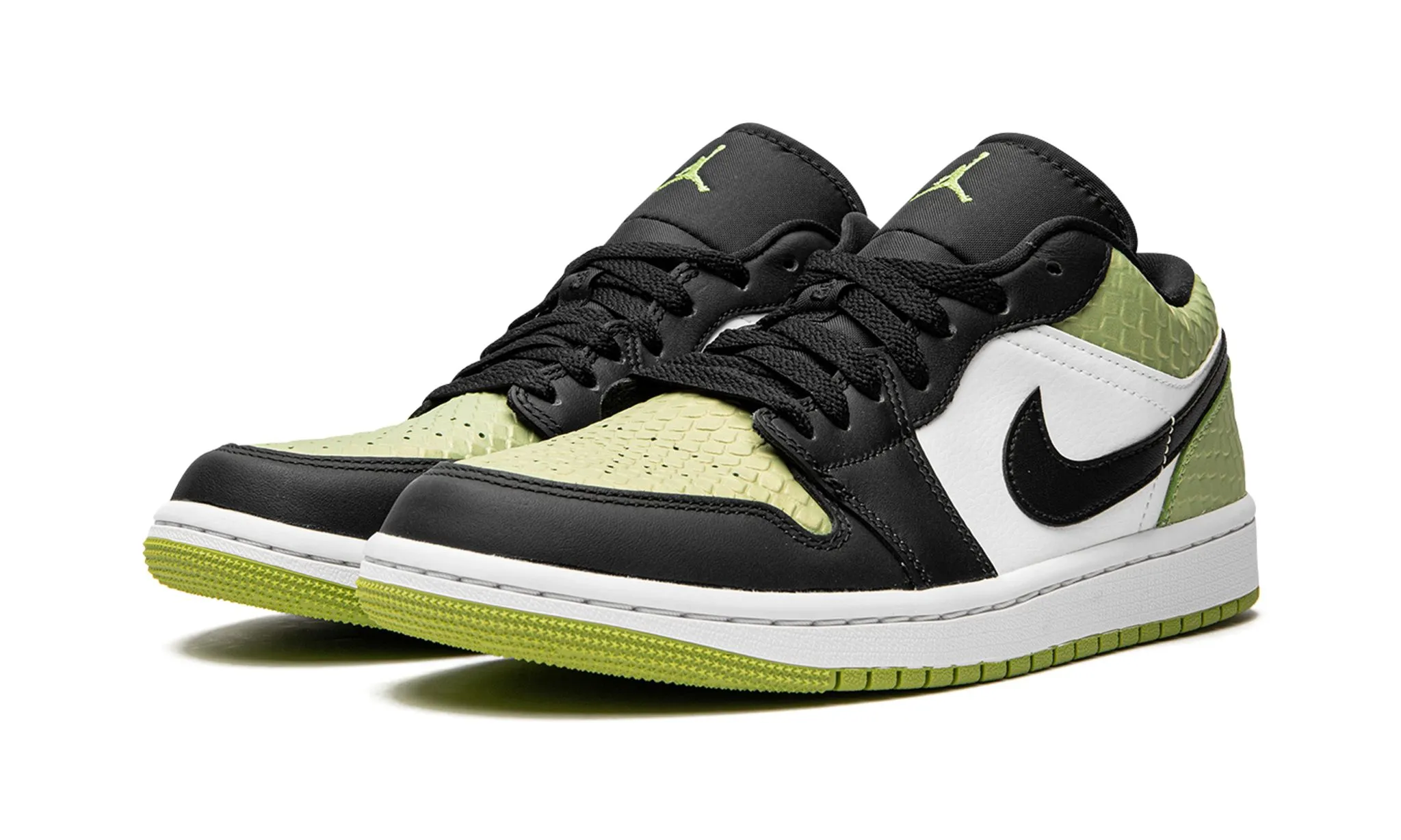 Wmns Air Jordan 1 Low Snakeskin Vivid Green Media Pop Road grip