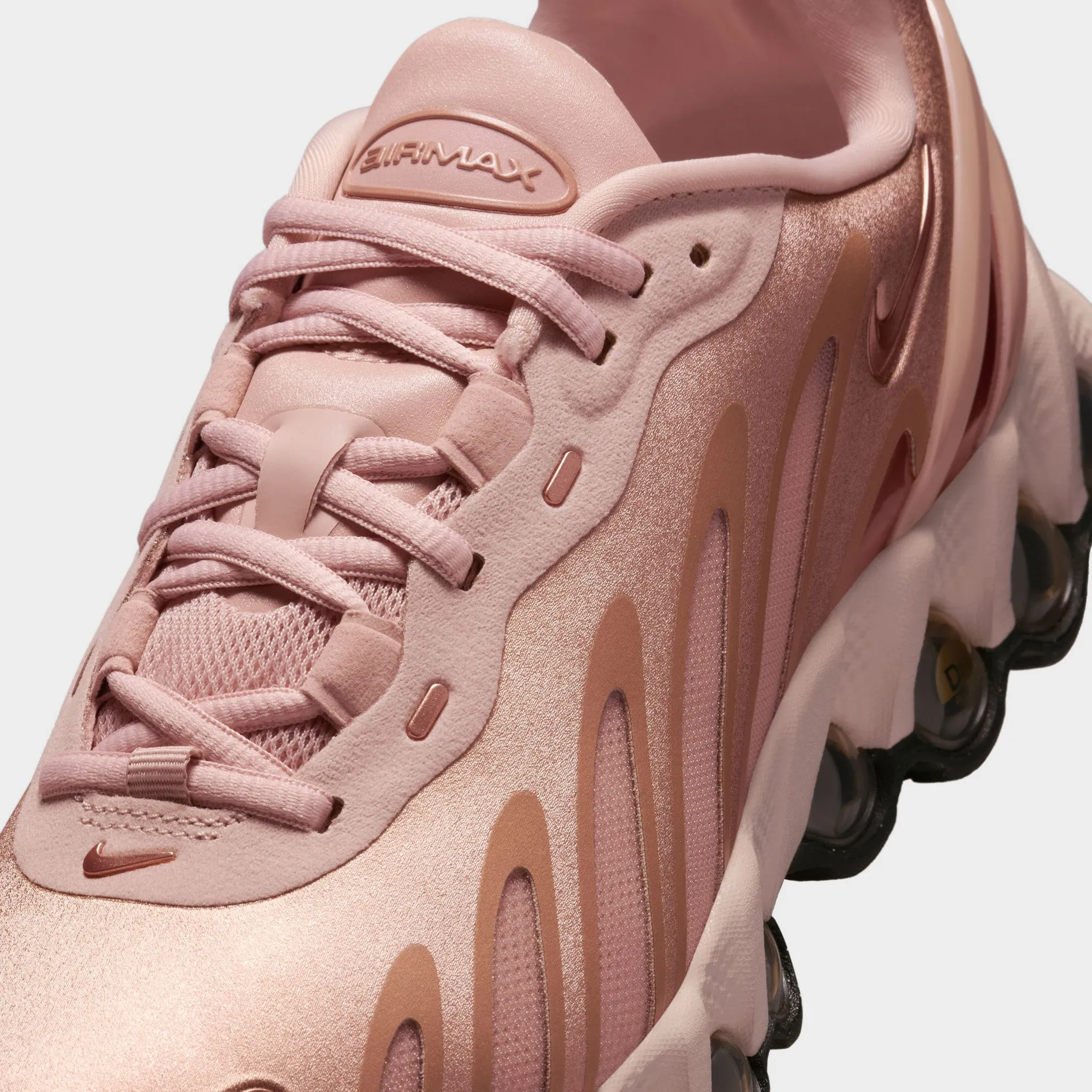 Nike Women's Air Max Dn8 Metallic Red Bronze / Black - Particle Beige Free Motion Zip   Up