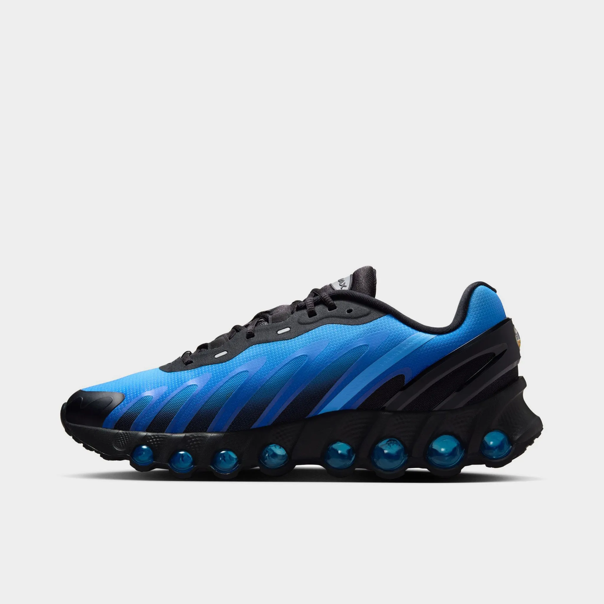 Daily Grind Relaxed Walk Nike Air Max DN8 Black / Hyper Royal