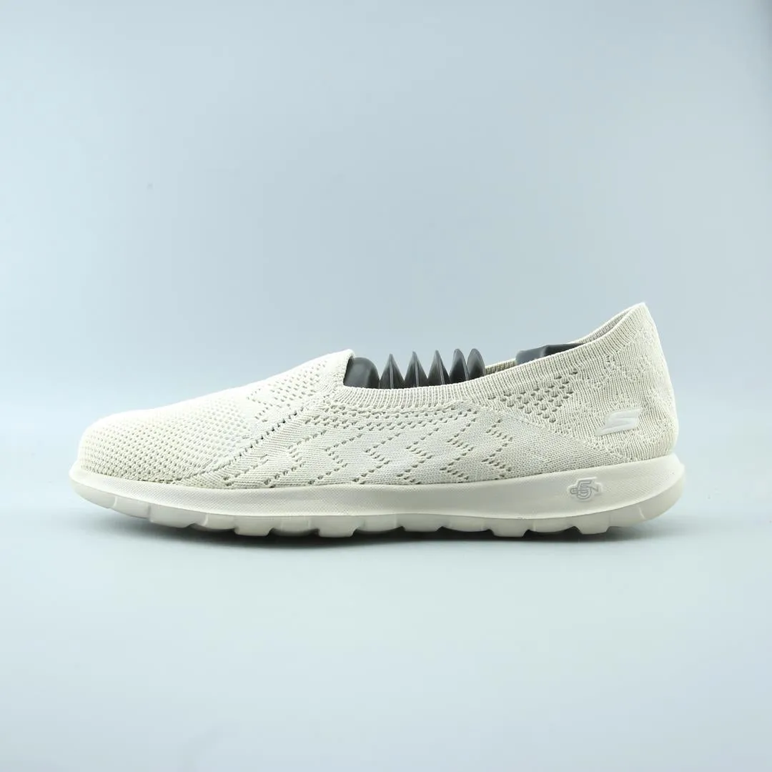 SKECHERS GOGA MAT Foot Ease