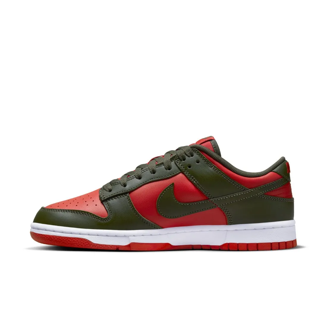Dunk Low Retro Bttys Lifestyle Shoes Neutral Tones