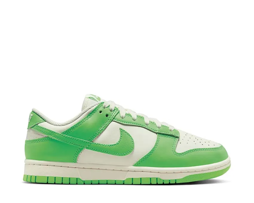 Nike Dunk Low W "Green Strike" Trail Run