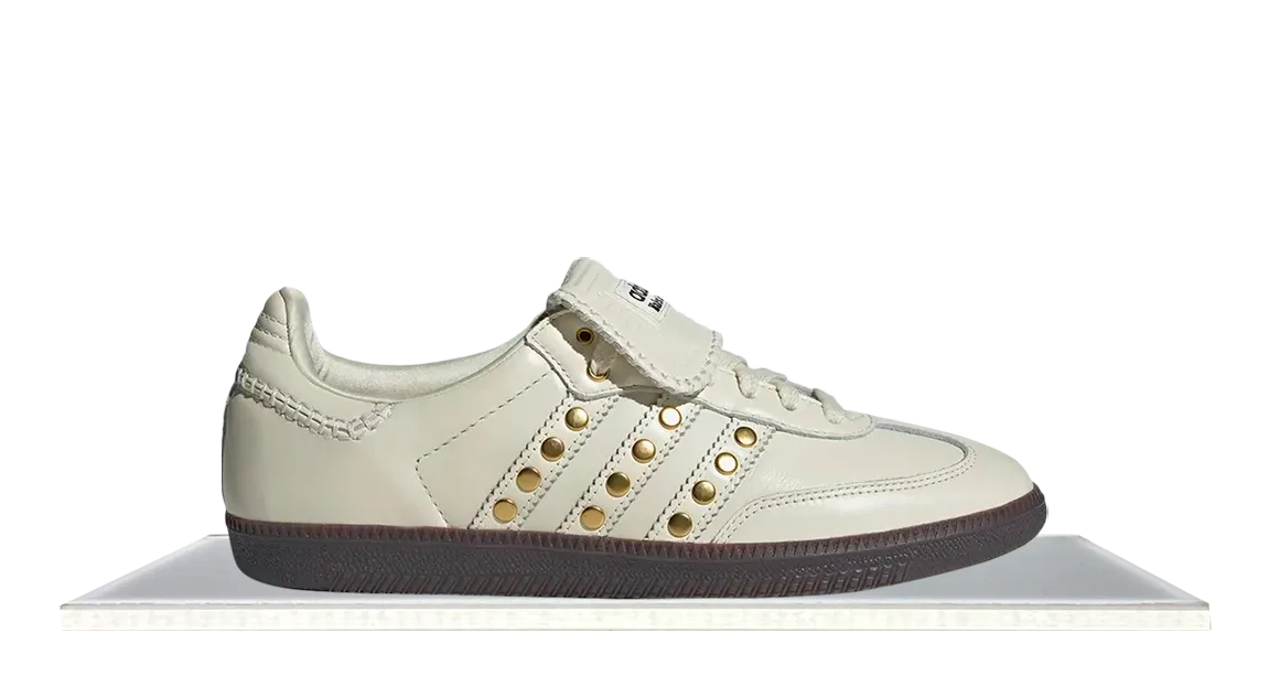 Fall look Wind Jog Adidas Samba Wales Bonner Studded Pack Cream