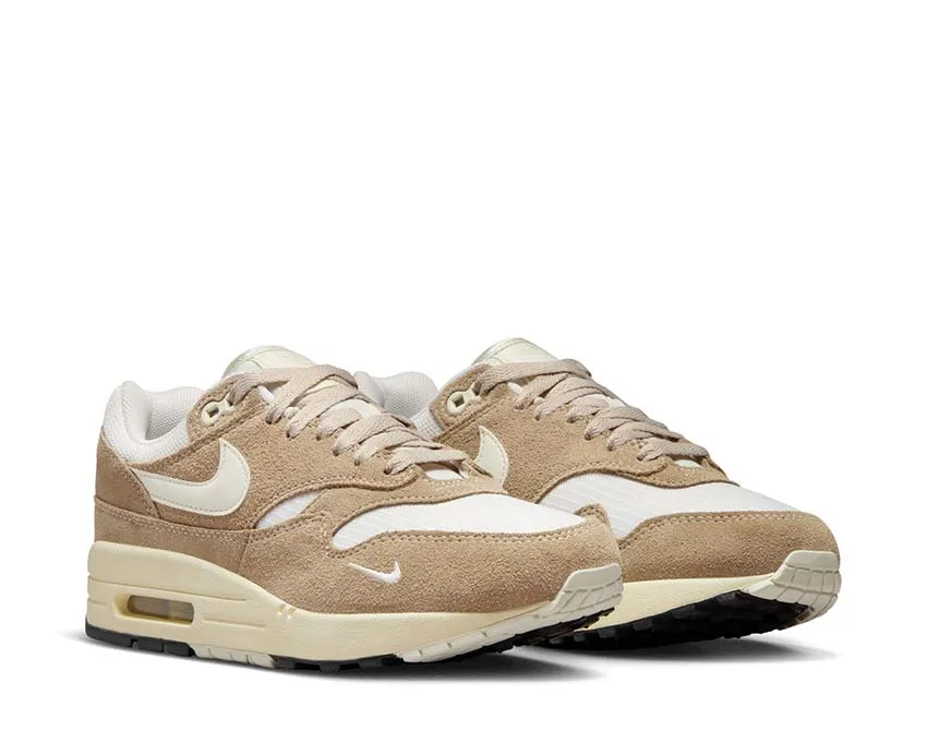 Nike Air Max 1 '87 SE W Active Gear suede upper