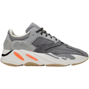 adidas Yeezy Boost 700 Magnet Guide Hike Lean Build