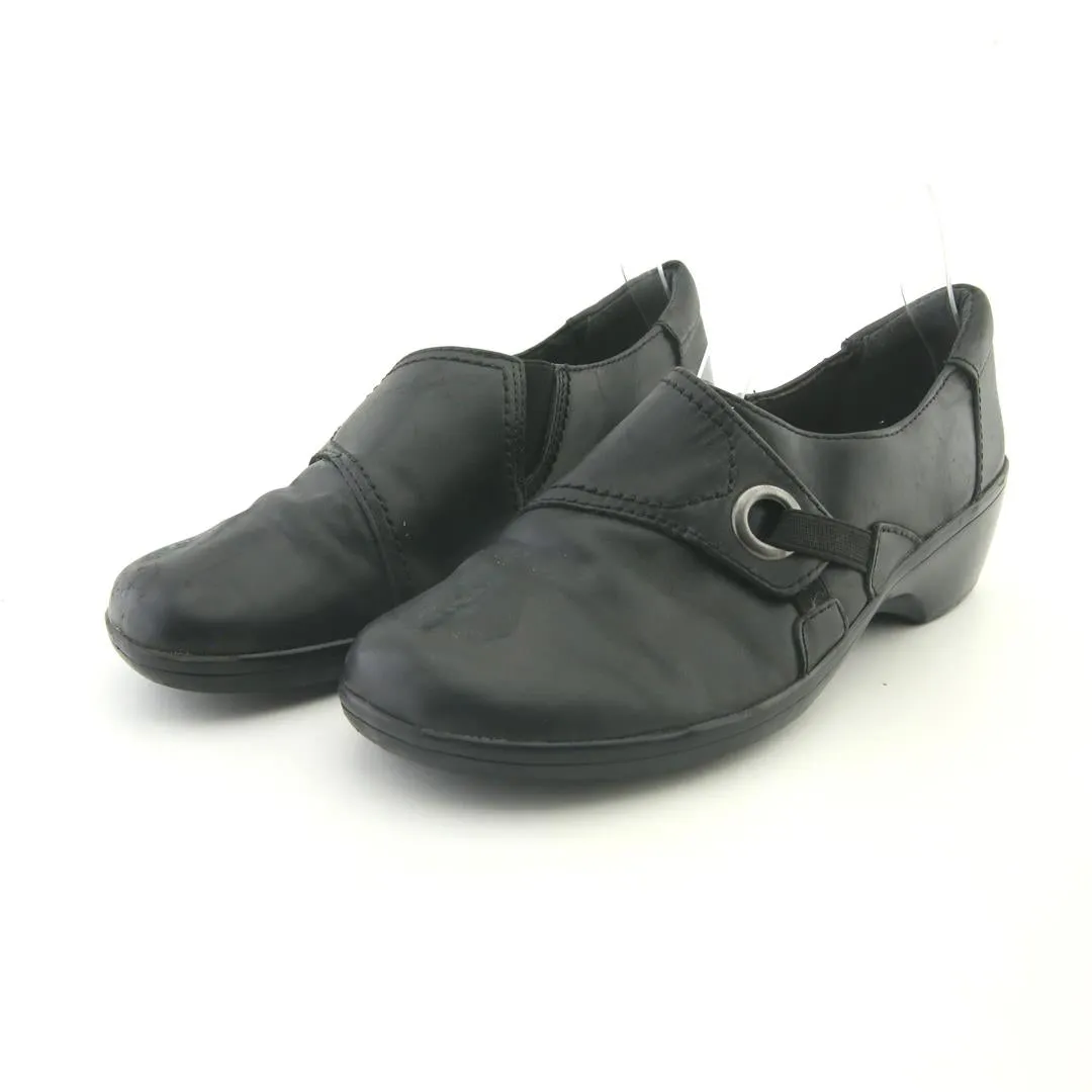 CLARKS SOFT CUSHION Sky View Craftsmanship