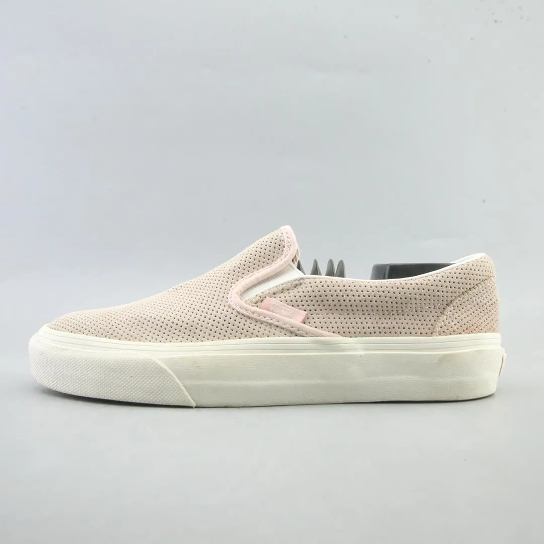VANS SUEDE SHERPA CLASSIC Adjustable Straps Morning Walk