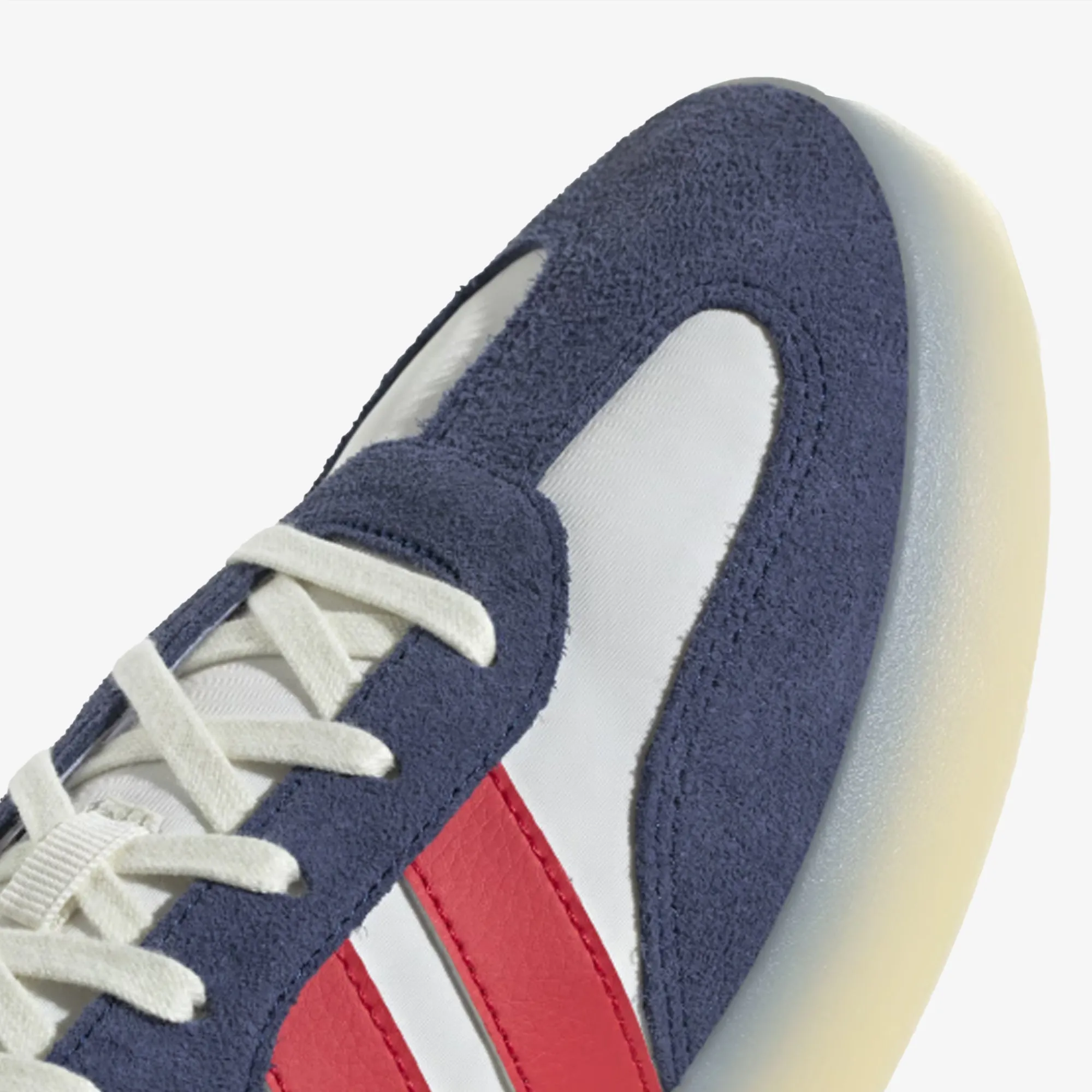 Adidas Originals | BARREDA DECODE { OFF WHITTE/PURE RUBY/DARK BLUE Ergonomic Shape Lake Trek