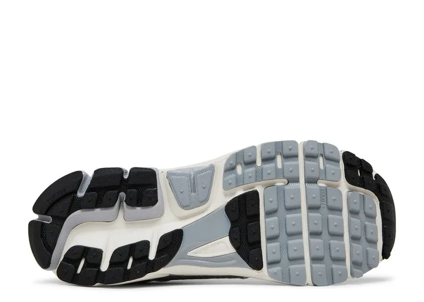 Nike Zoom Vomero 5 Pure Platinum Machine washable care
