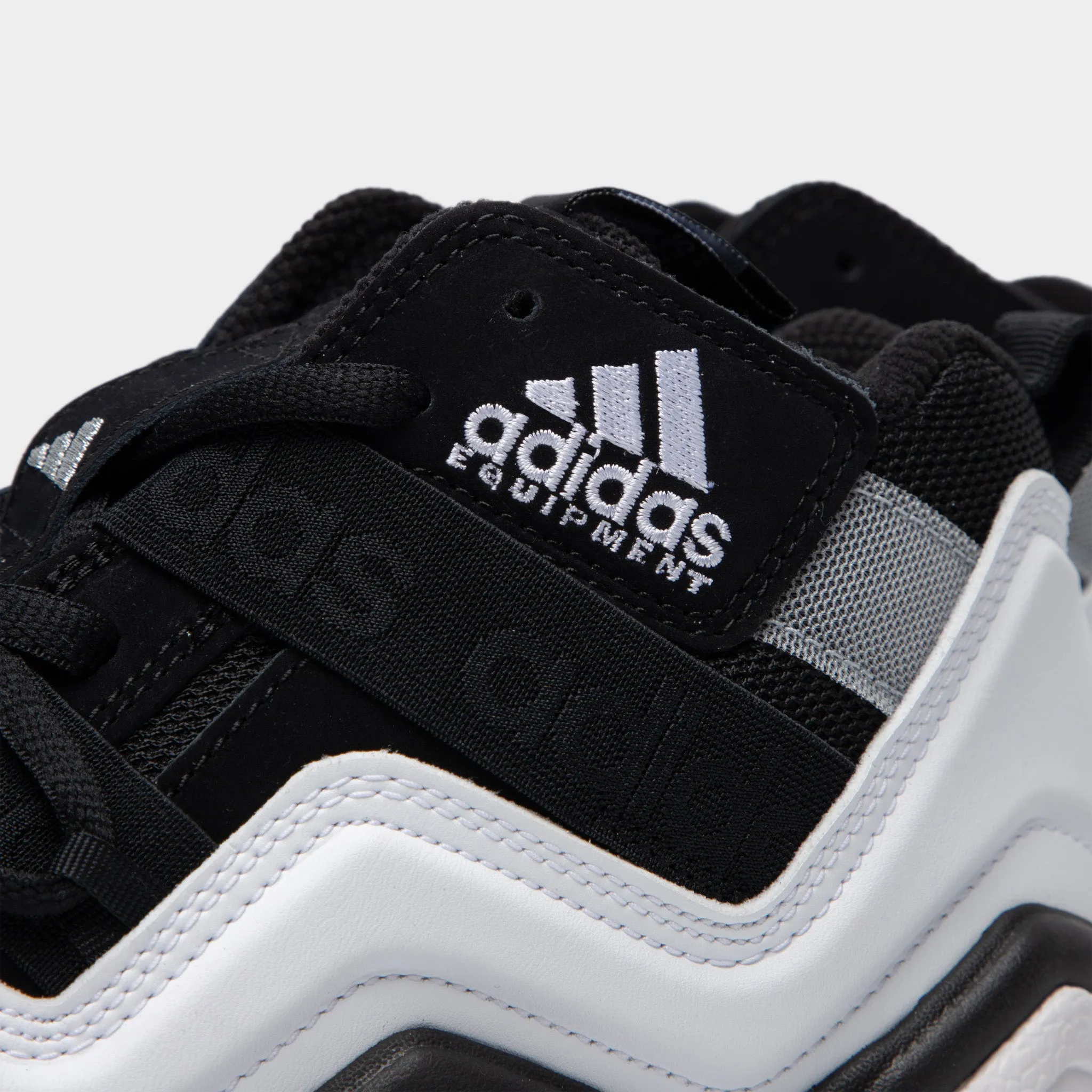 adidas Originals Top Ten 2000 Core Black / Cloud White - Silver Metallic Arch support