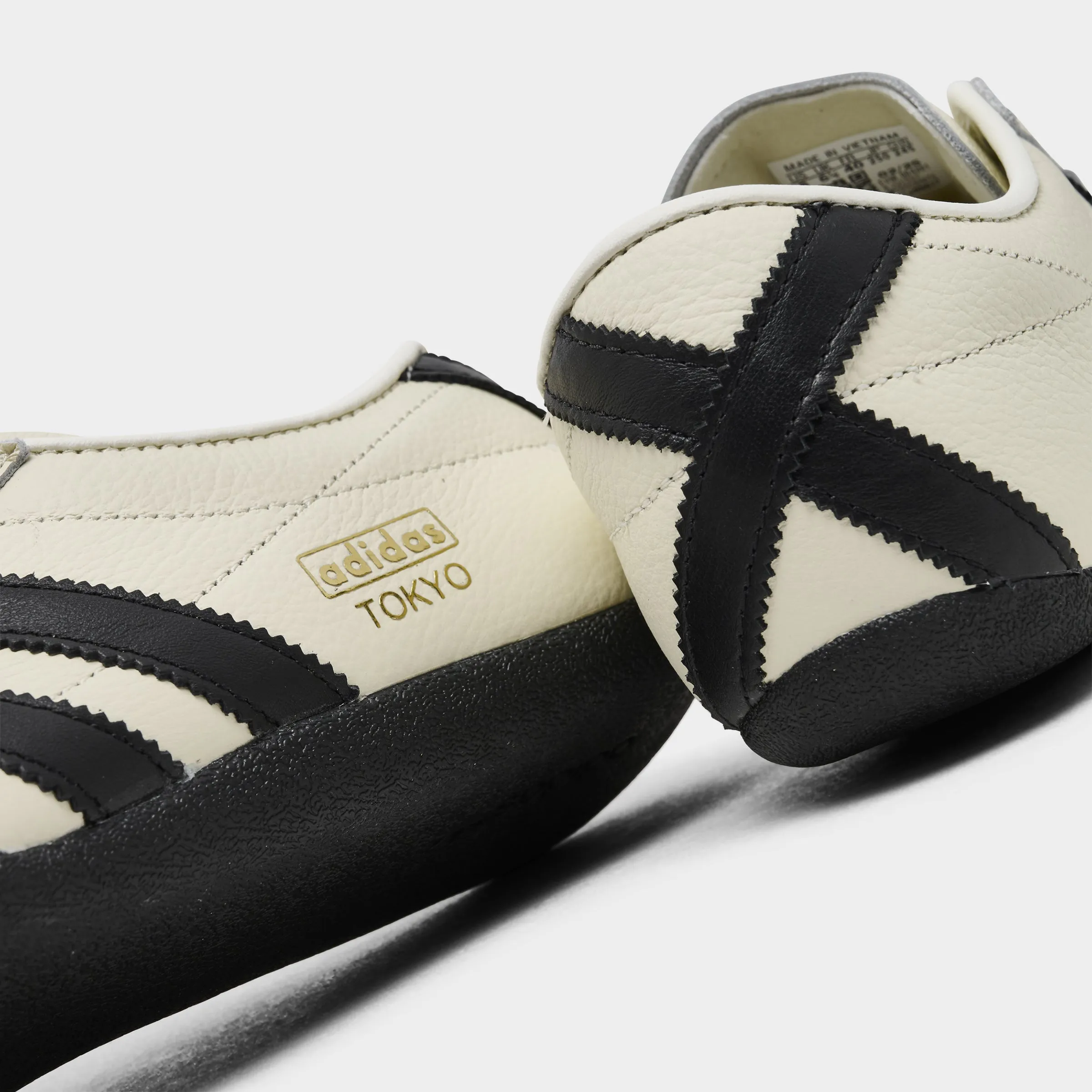 Neutral Glow adidas Originals Women's Tokyo Off White / Core Black - Gold