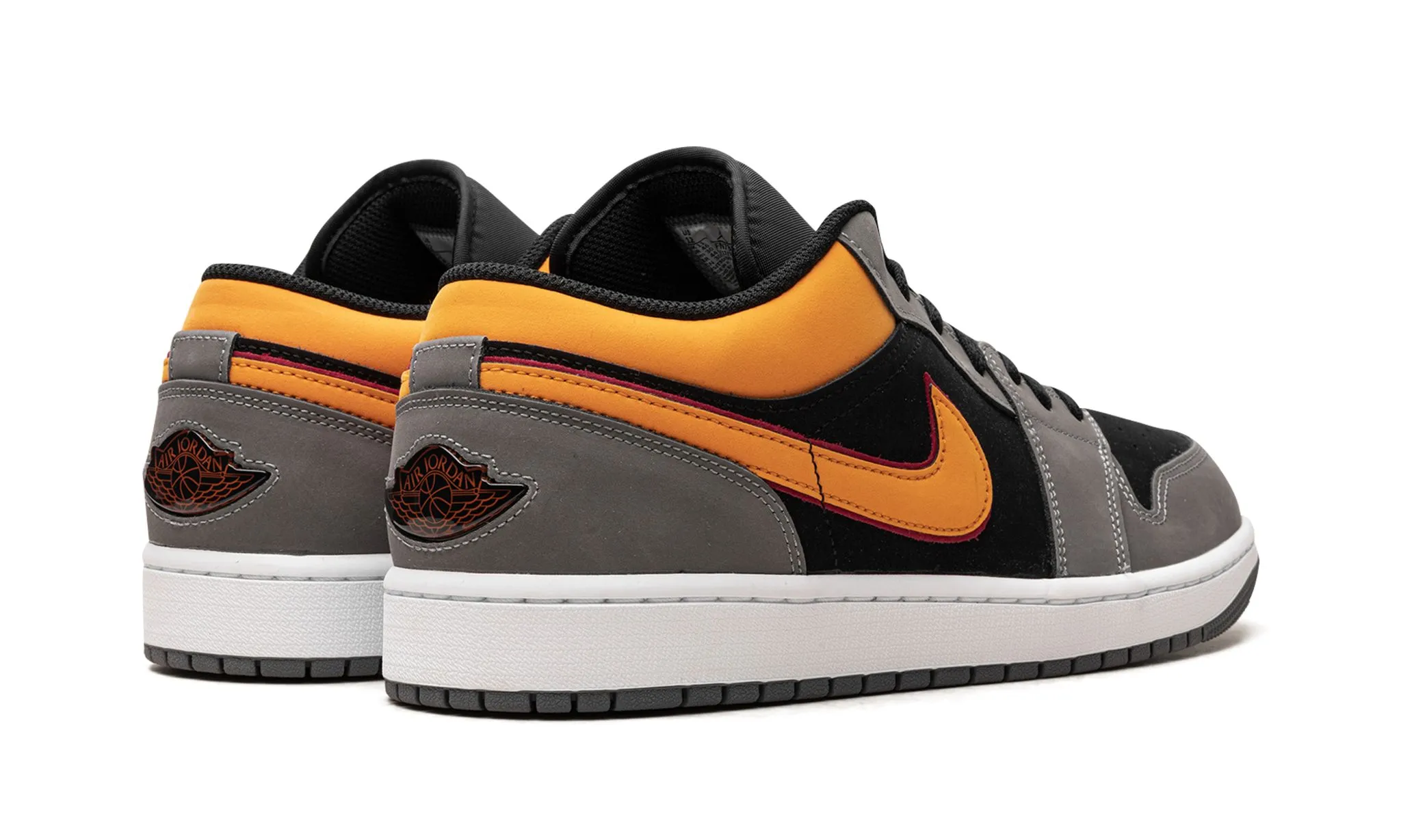Air Jordan 1 Low Vivid Orange Walking velcro