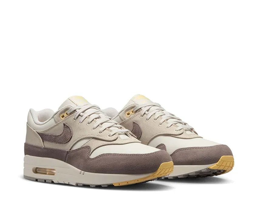 Nike Air Max 1 Premium "Chamois" Flex Motion School friendly
