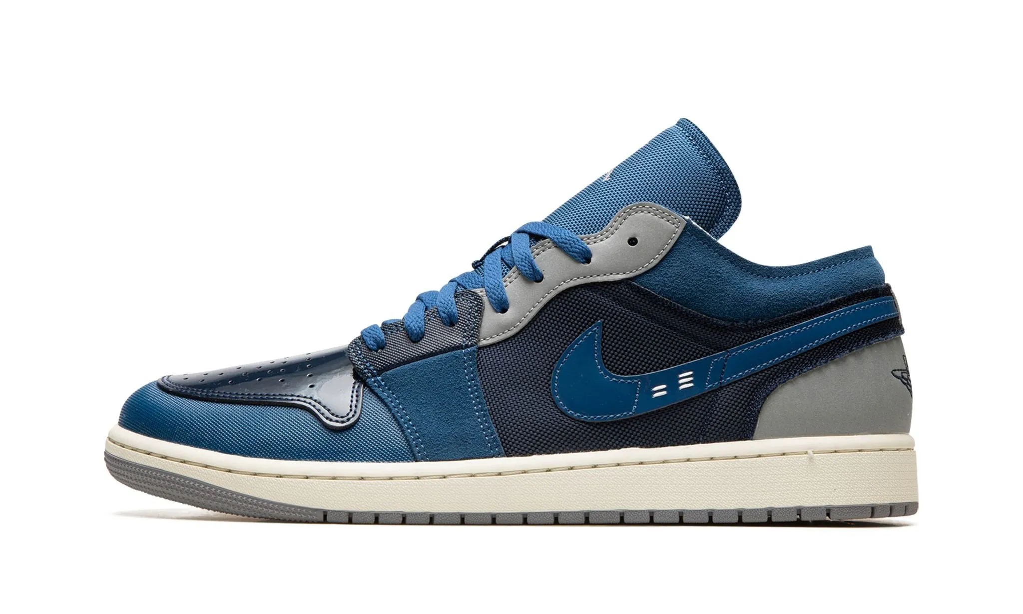 Wmns Air Jordan 1 Low SE BlackBlackDark ObsidianSail Ocean Walk