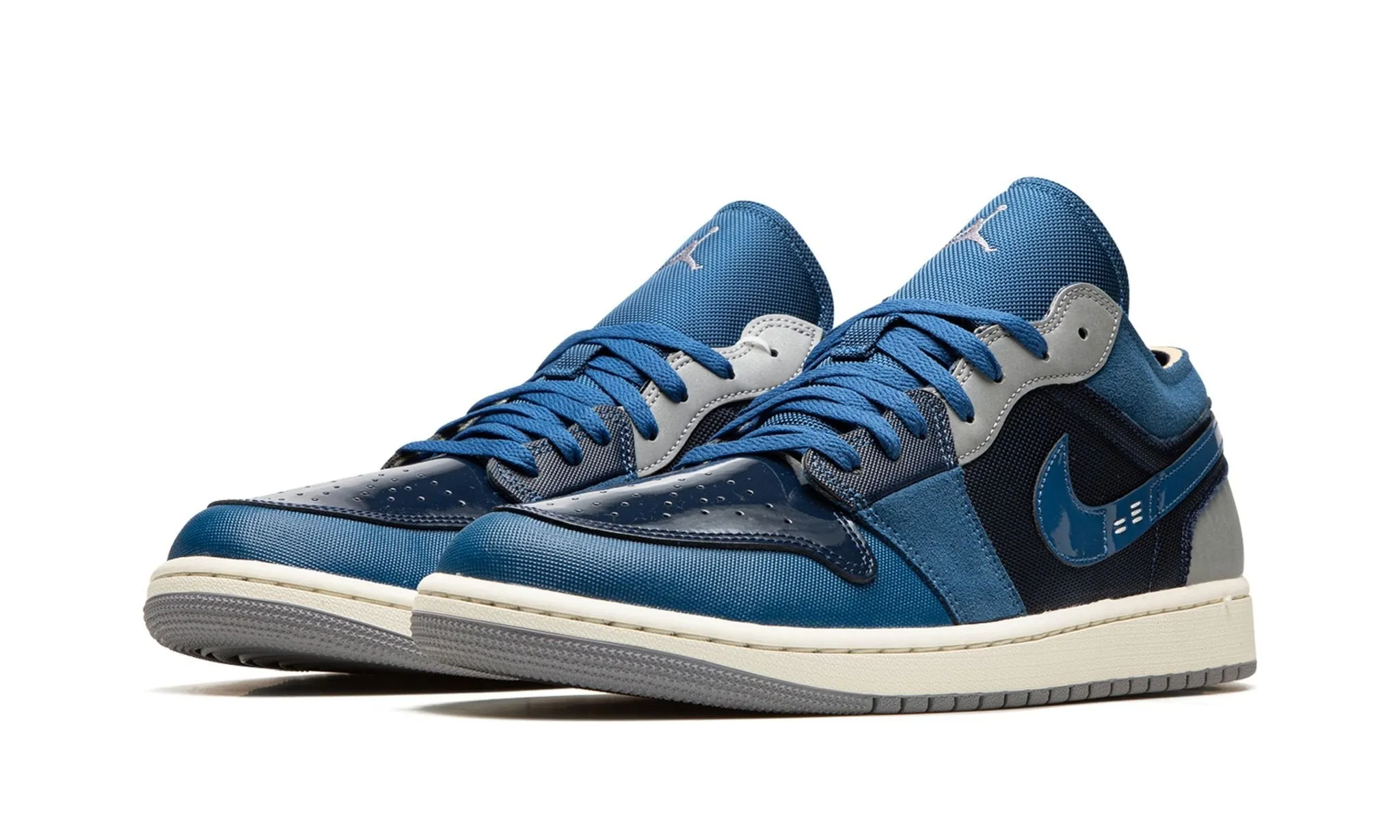 High Top Wmns Air Jordan 1 Low SE BlackBlackDark ObsidianSail