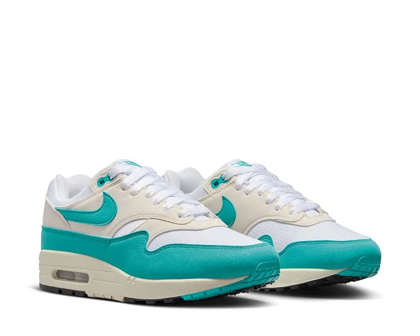 Nike Air Max 1 W Sturdy Construction