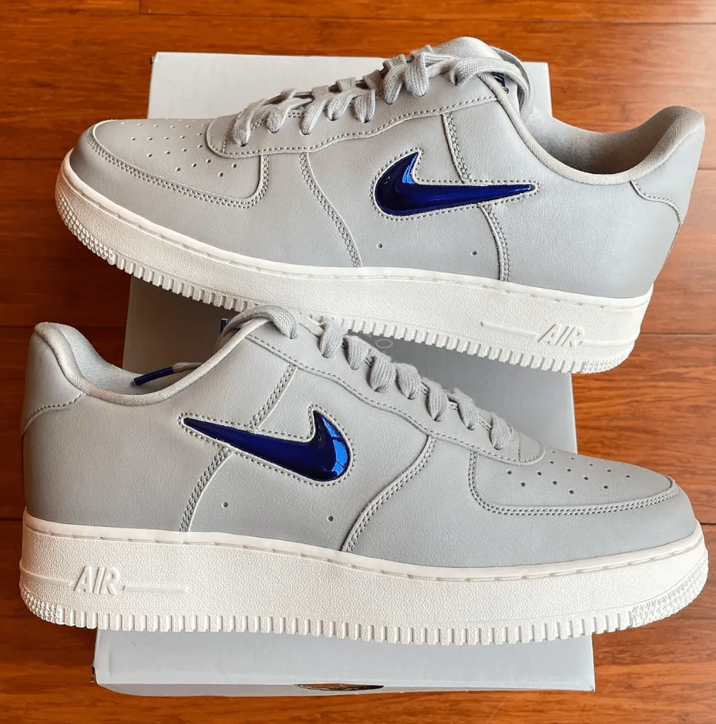 Move Around Nike Air Force 1 Super Jewel (Sample)