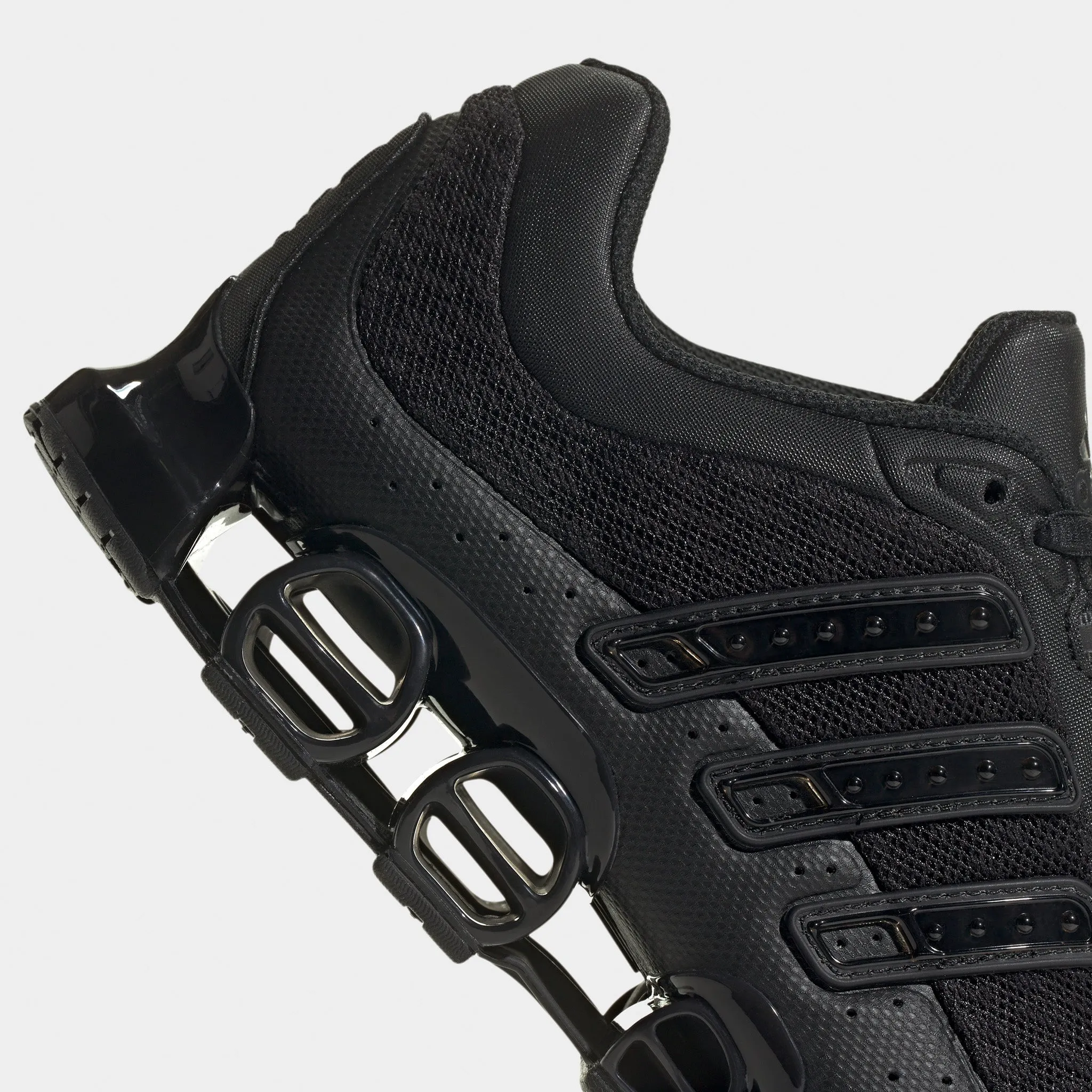 AI Path New York adidas Megaride Black / Black